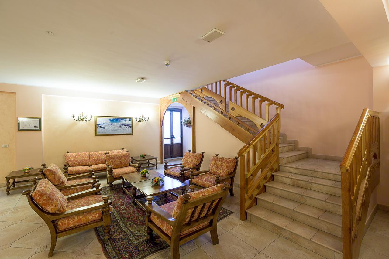 Hotel Trieste Roccaraso Εξωτερικό φωτογραφία